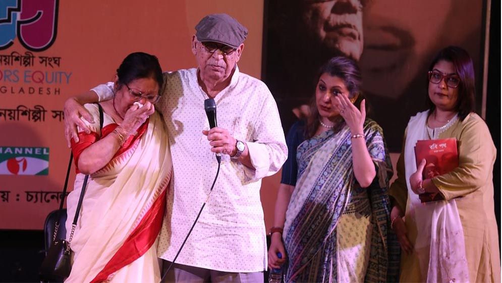 জীবনের ভয়ংকর সময়ের খবর জানালেন আবুল হায়াত