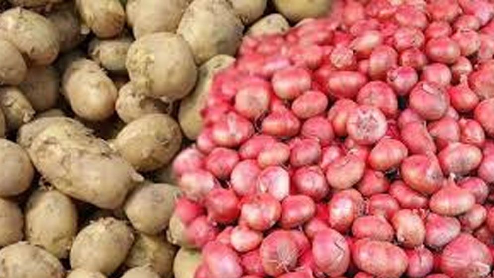 আলু-পেঁয়াজ রপ্তানি বন্ধ করলো ভারত
