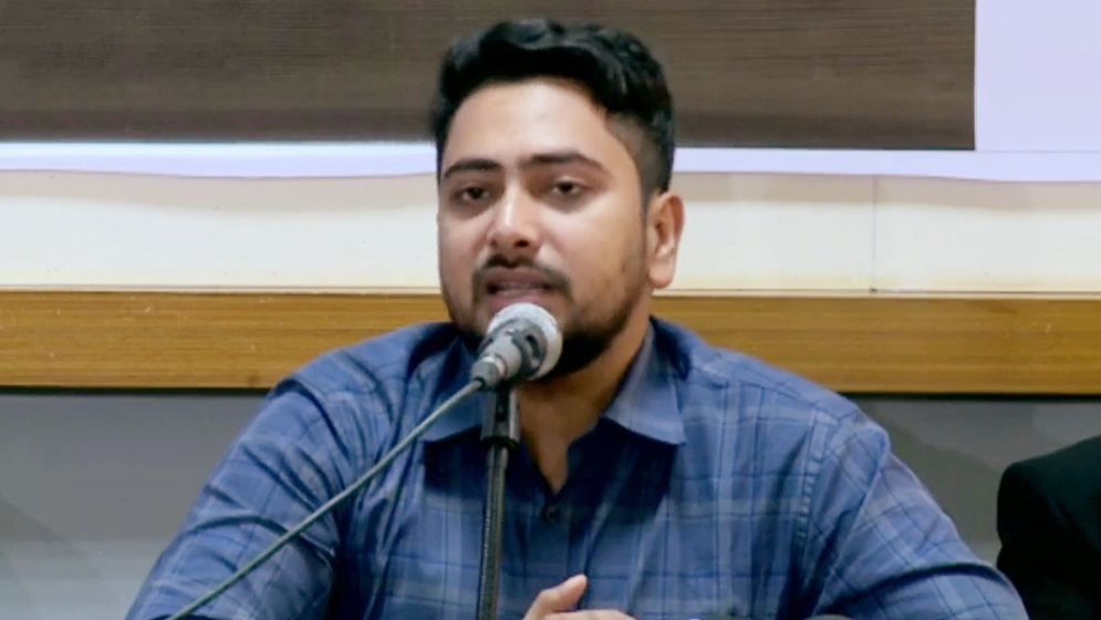 প্রতিষ্ঠিত অনেক গণমাধ্যম ভুল সংবাদ ও গুজব প্রচার করছে: নাহিদ ইসলাম
