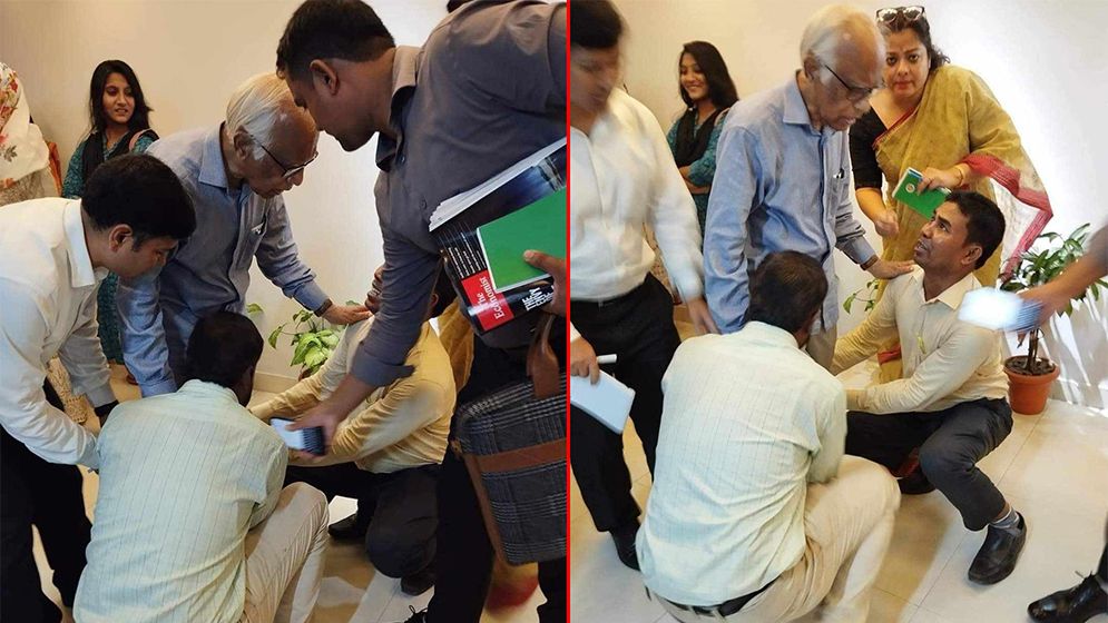 শিক্ষা উপদেষ্টার পা জড়িয়ে ধরে দুই শিক্ষক কাঁদলেন কেন?