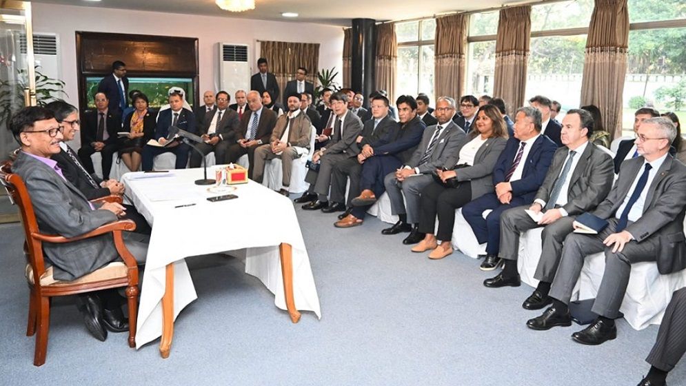 যুক্তরাষ্ট্র, চীন, সৌদি ও পাকিস্তানসহ বিভিন্ন রাষ্ট্রের প্রতিনিধিদের যা জানালেন পররাষ্ট্র উপদেষ্টা
