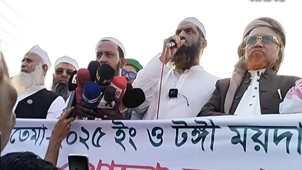 আমরা ইজতেমা ময়দানে অবস্থান নিলাম, কোনো কিছু হলে দায় ওই দুজনের: মামুনুল হক  