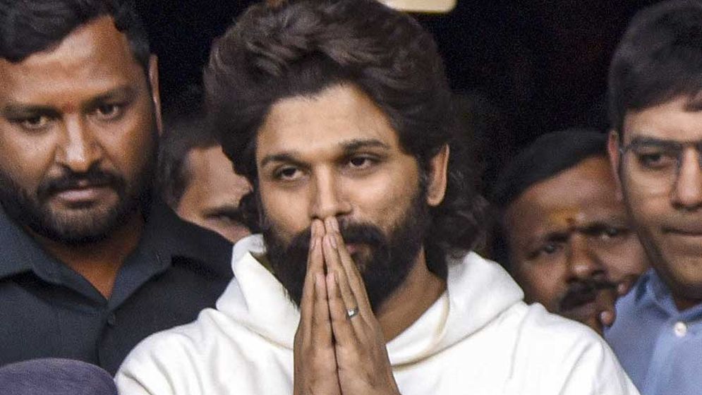 জেল থেকে বের হয়ে যা বললেন আল্লু অর্জুন