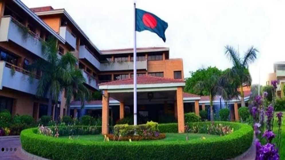 দিল্লির বাংলাদেশ হাইকমিশনের সামনে বিক্ষোভ