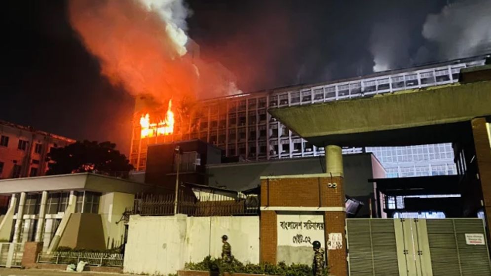 সচিবালয়ে অগ্নিকাণ্ড: সিসিটিভি ফুটেজ সংগ্রহ
