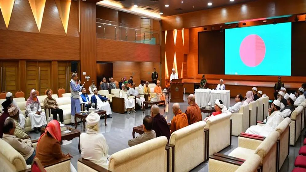 প্রধান উপদেষ্টার স্বস্তির আশা ও প্রশ্ন জাগানো এক সংলাপ