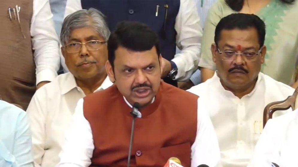ভারতে ‘অবৈধ বাংলাদেশিদের’ জন্য ডিটেনশন সেন্টার তৈরির ঘোষণা