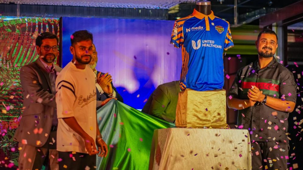 বিপিএলে খুলনা টাইগার্সের অধিনায়ক মিরাজ
