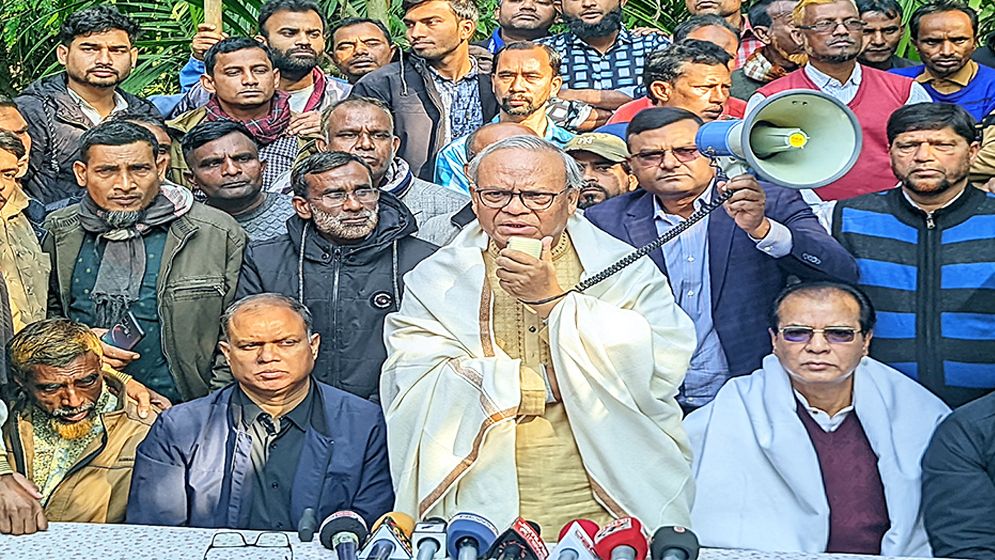 অর্থ পাচারের নথি নষ্ট করতেই সচিবালয়ে আগুন: রিজভী