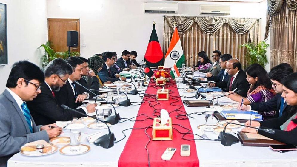 ভারতে বসে শেখ হাসিনার রাজনৈতিক কার্যক্রম নিয়ে যা বললেন বিক্রম মিশ্রি