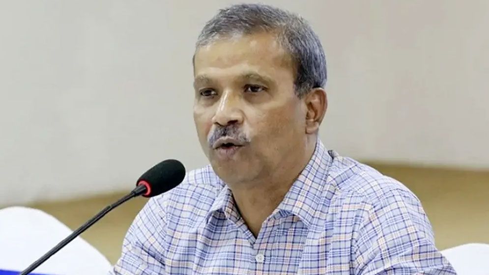 মামলা বাণিজ্য নিয়ে যে মন্তব্য করলেন আসিফ নজরুল