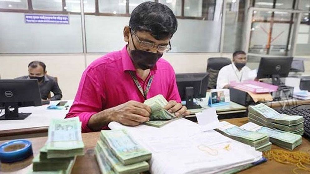 পেনশনভোগীসহ সব সরকারি কর্মকর্তা-কর্মচারী পাবেন মহার্ঘ ভাতা