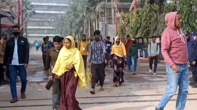 সরকারের ইনক্রিমেন্ট প্রত্যাখ্যান, আন্দোলনে পোশাক শ্রমিকরা, ২৫ কারখানা বন্ধ