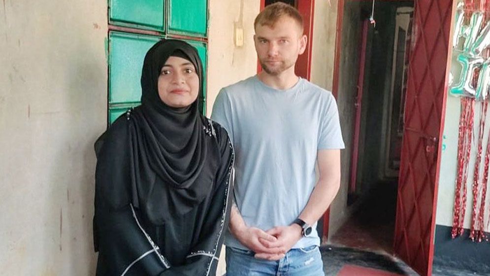 প্রেমের টানে ইউক্রেন থেকে বাংলাদেশে, ইসলাম গ্রহণ করে বিয়ে