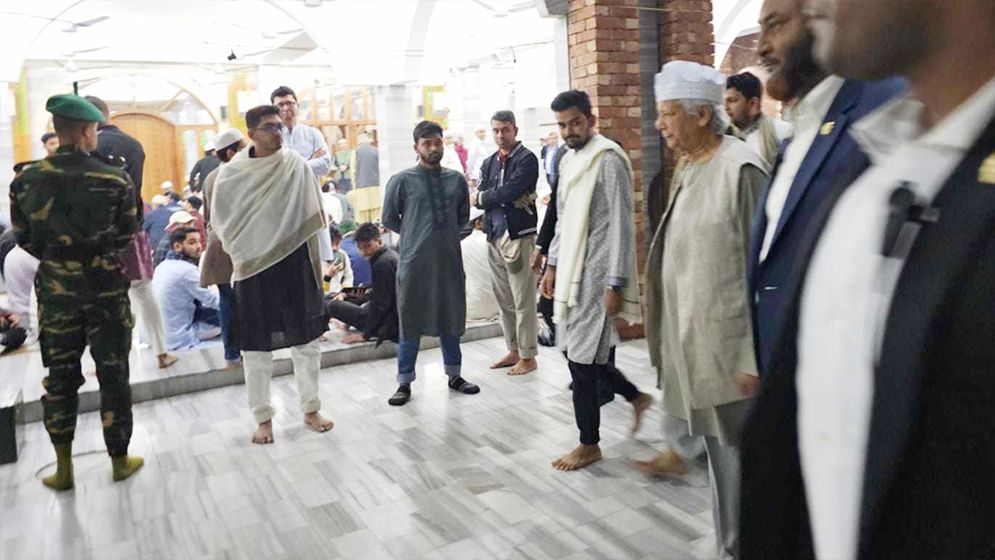 হাসান আরিফের জানাজায় ড. ইউনূসসহ উপদেষ্টা পরিষদের সদস্যরা