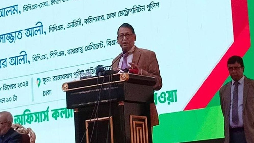 অপরাধ নিয়ন্ত্রণে ছাত্রদের সহযোগিতা চাইলেন আইজিপি
