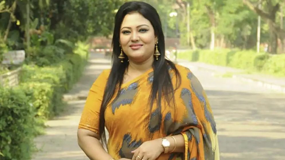 হাফ ডজন মামলা কাঁধে নিয়ে আত্মগোপনে মমতাজ