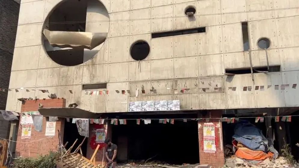 ঘুরে দাঁড়ানোর পথ খুঁজছে আওয়ামী লীগ