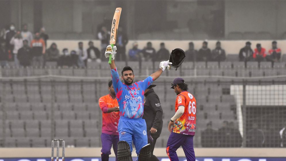 টিভিপর্দায় আজকে যত খেলা 