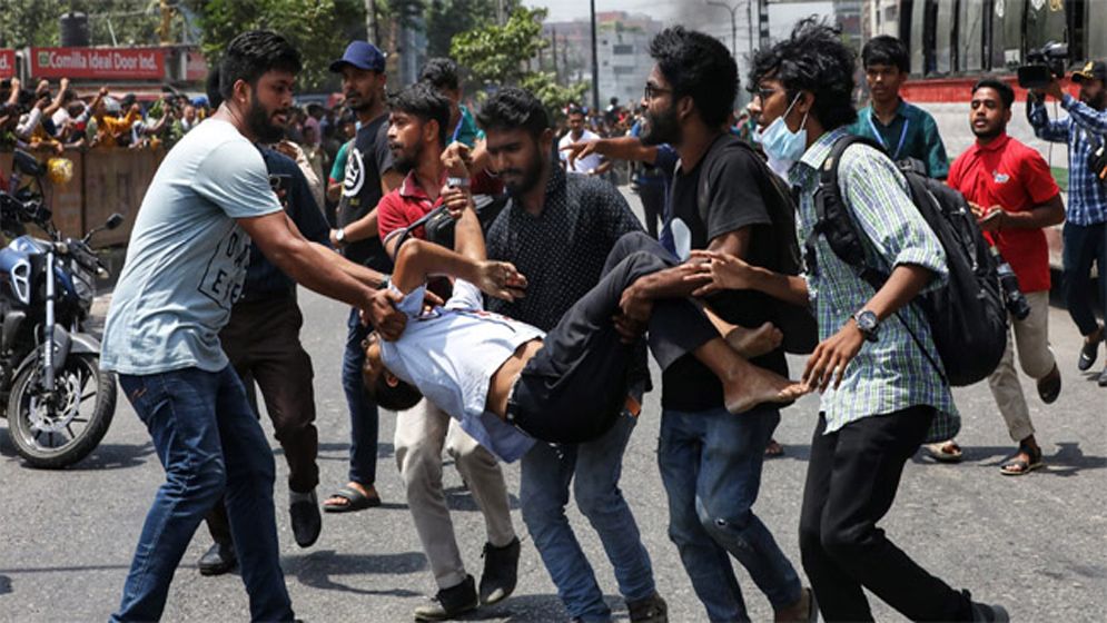 ‘জুলাই বিপ্লবে আহত ১শ জনকে পুলিশে নিয়োগ দেয়া হবে’