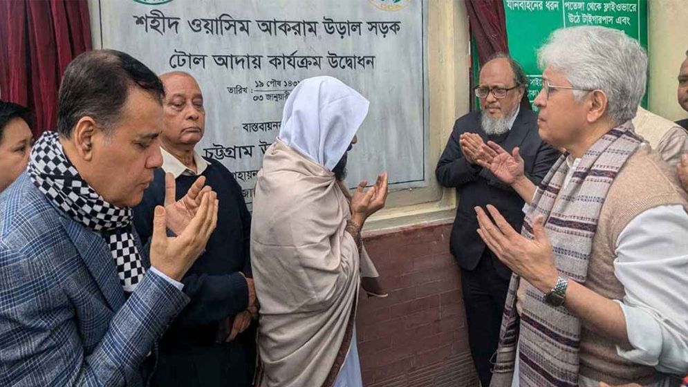 গণঅভ্যুত্থানে শহীদদের স্মৃতি ধরে রাখতে কাজ চলছে: উপদেষ্টা