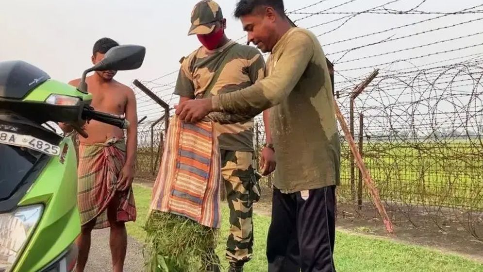 হিন্দুরা নয়, আগস্টের পর ভারতে বেশি গেছেন মুসলিমরা