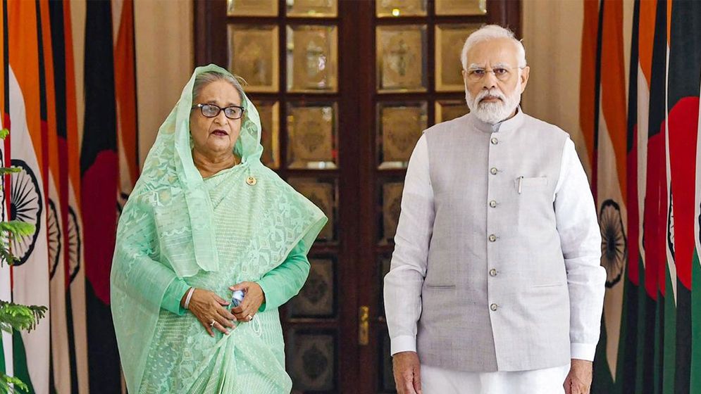 শেখ হাসিনার ভারতে থাকার মেয়াদ বাড়ালো নয়াদিল্লি