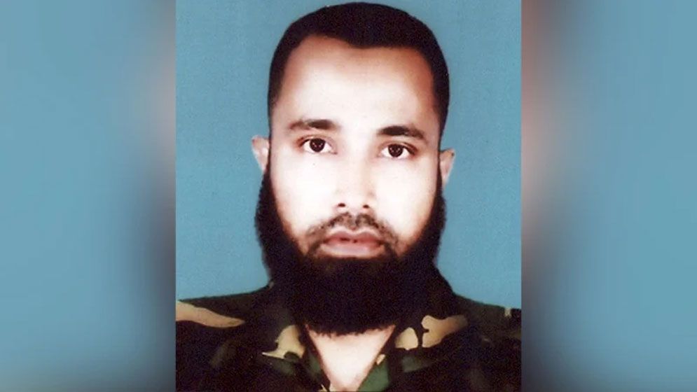 অন্তর্বর্তী সরকার পদক্ষেপ না নিলে আইনি লড়াই করবেন মেজর জিয়া