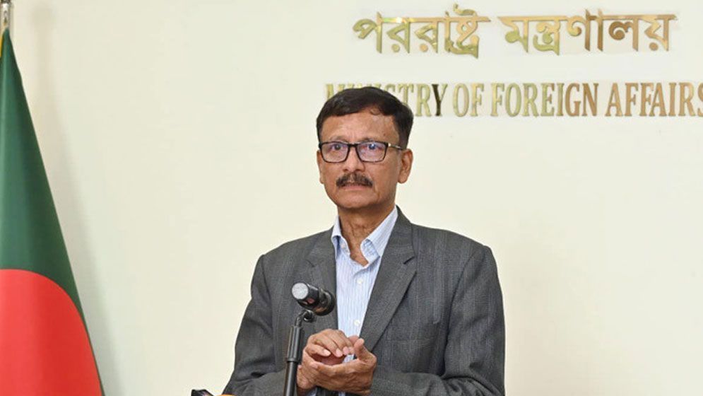 শেখ হাসিনার ভিসার মেয়াদ বাড়ালো ভারত, প্রশ্ন ছুড়ে দিলেন পররাষ্ট্র উপদেষ্টা