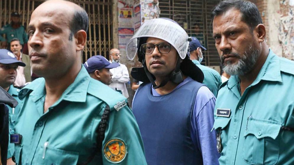 পলককে আদালতের প্রশ্ন, বিচার ব্যবস্থা এনালগ রেখেছেন কেন