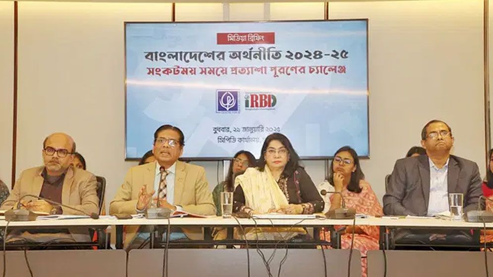 কর্মসংস্থান বাড়াতে পারেনি অন্তর্বর্তী সরকার