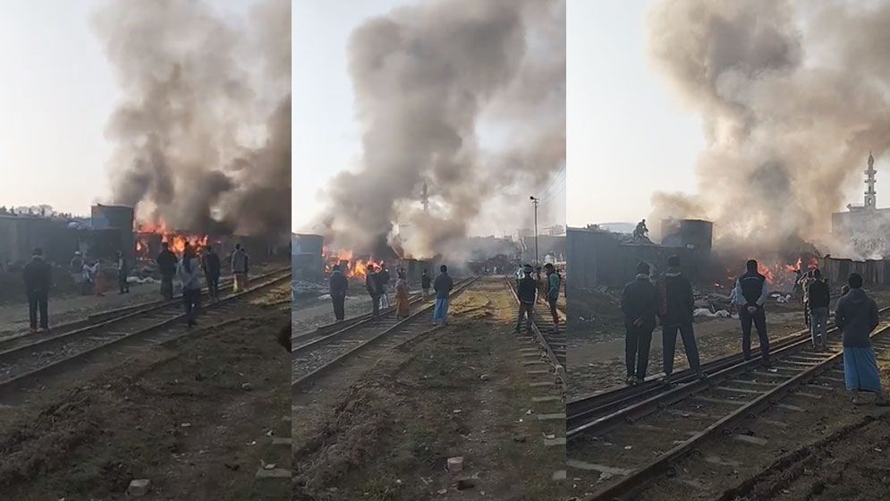 তেজগাঁওয়ে ট্রাকস্ট্যান্ডে আগুন