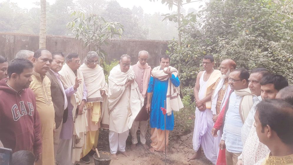 বাহুবলের শ্রীশ্রীশচীঅঙ্গন ধামে শ্রীমন্দির পুনর্নির্মাণ কাজের শিলান্যাস