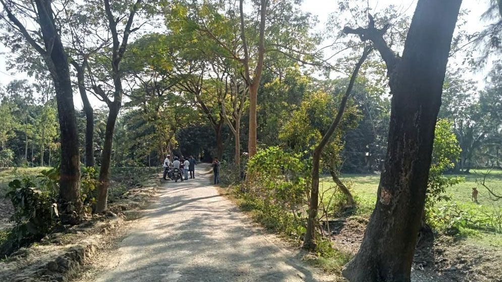 নোয়াখালীতে থমকে গেছে ৭০ কিলোমিটার সড়ক প্রশস্তের কাজ