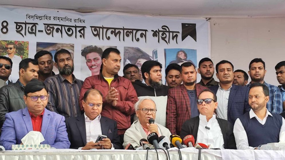 শেখ হাসিনাকে আশ্রয় ও কাঁটাতারের বেড়া নিয়ে ভারতকে তোপ রিজভীর