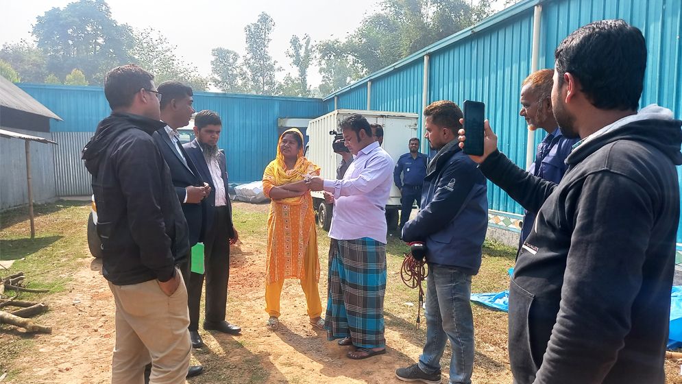 সখীপুরে অবৈধ কারখানায় অভিযান, ২ লাখ টাকা জরিমানা
