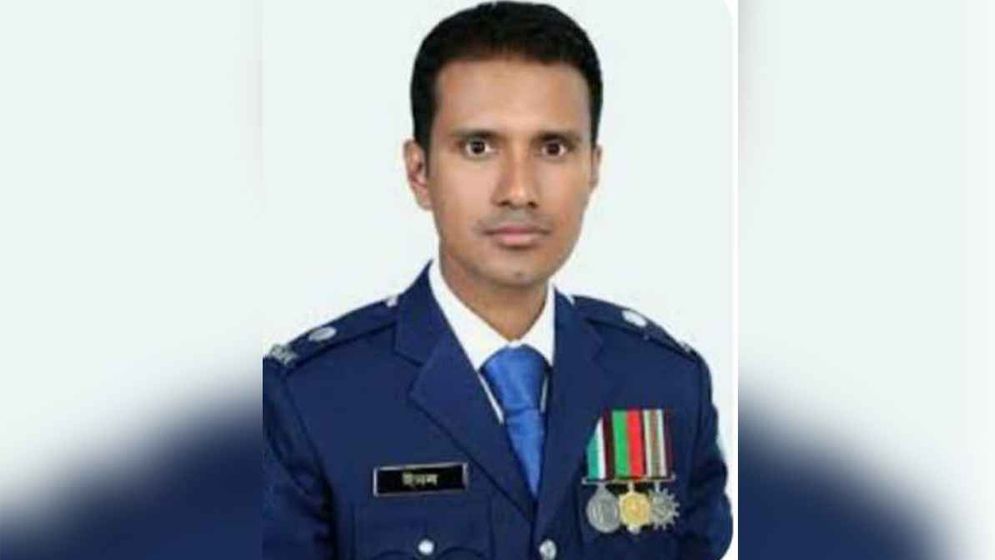 পুলিশ একাডেমি থেকে এসপি আটক