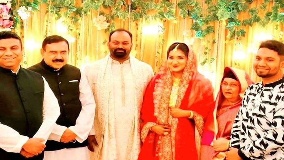 স্ত্রী সন্তানসহ শাহজাহান খানের বিরূদ্ধে ৩ মামলা