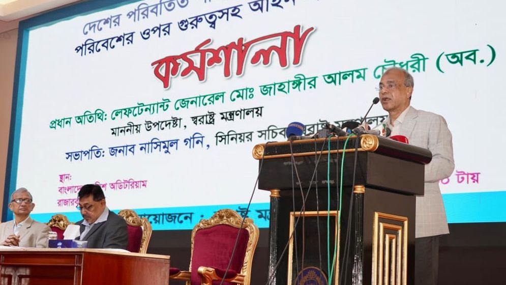 অপারেশন ডেভিল হান্টে কোনো দুষ্কৃতকারী যেন রেহাই না পায়: স্বরাষ্ট্র উপদেষ্টা