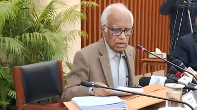 নবম শ্রেণিতেই মানবিক-বিজ্ঞান-ব্যবসার বিভাজন চাই না: শিক্ষা উপদেষ্টা 