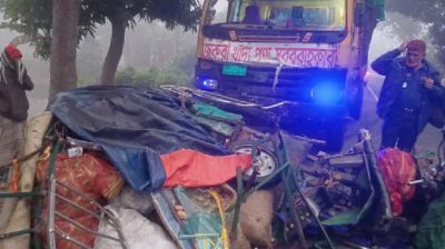 ট্রাক-সিএনজির সংঘর্ষে প্রাণ গেলো পরিচ্ছন্নতা কর্মীর, আহত-২ 