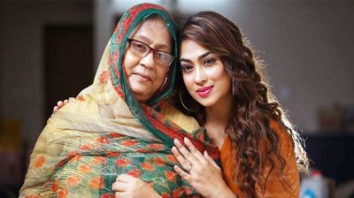 জমি নিয়ে বিরোধ, সমাধানে যা জানালেন পপি ও তার মা