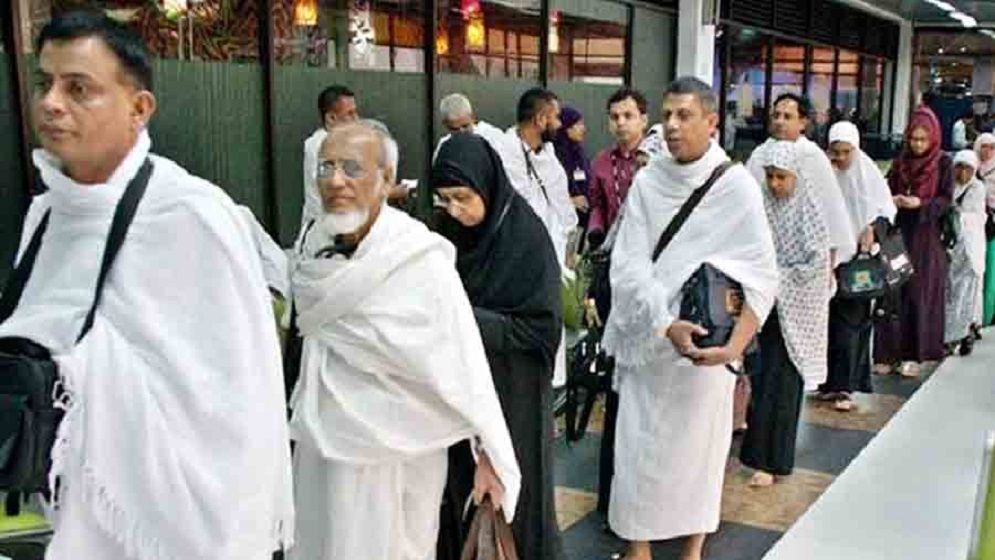 পবিত্র হজ পালন শেষে ৫৪,৩৯৭ হাজী দেশে ফিরেছেন