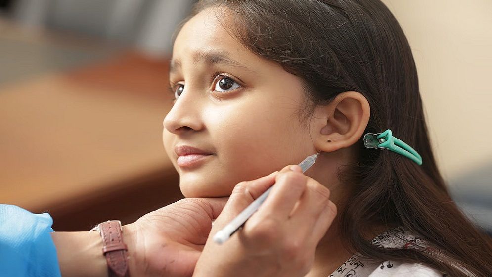 নাক-কান ফোঁড়ানোর আগে ও পরে যা জানা জরুরি