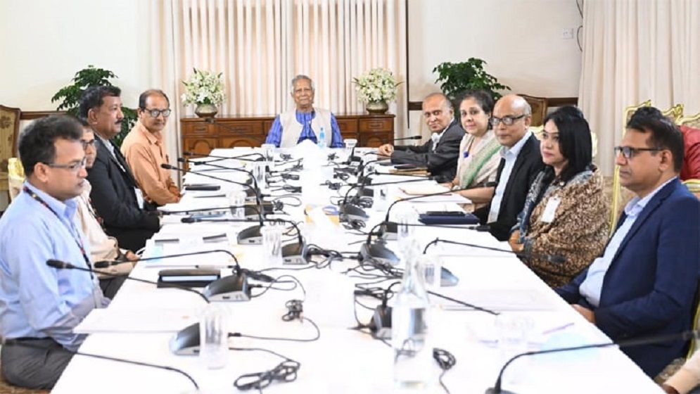 প্রাথমিকে প্রধান শিক্ষকের শূন্য পদে দ্রুত নিয়োগের নির্দেশ প্রধান উপদেষ্টার