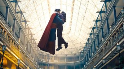 সুপারম্যানের চুমুর দৃশ্য কেটে ফেললো ভারত, সমালোচনার ঝড়