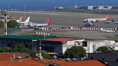 নিরাপত্তা ঝুঁকিতে ভেনেজুয়েলার আকাশসীমা, ফ্লাইট বাতিলের হিড়িক