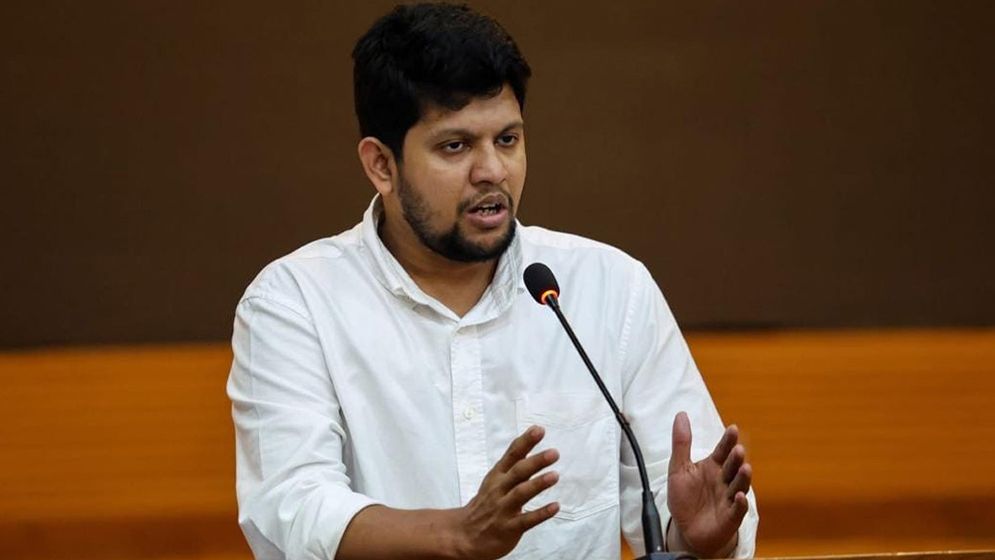 নির্বাচনী বাটোয়ারা মেনে নিয়ে এখন বিরোধিতার নাটক বন্ধ করেন: মাহফুজ আলম