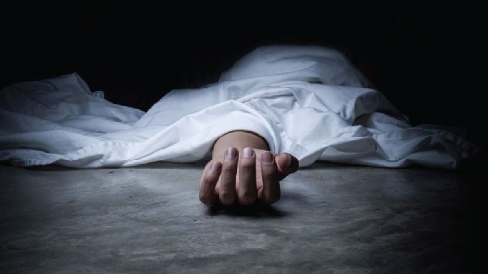 ফ্যানের সঙ্গে ঝুলছে জবি শিক্ষার্থীর লাশ