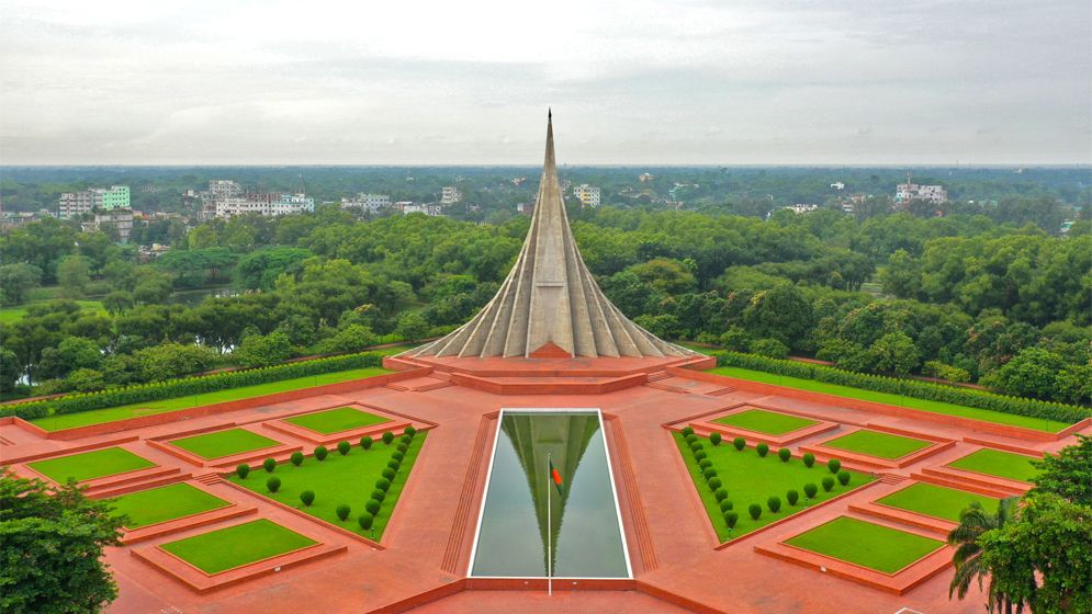 নতুন মন্ত্রীসভার জন্য প্রস্তুত স্মৃতিসৌধ